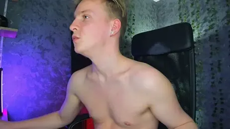 AlexxSweet stripchat stream image