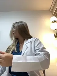 alicee16 stripchat stream image