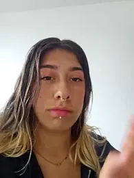 Enyeld_ruru stripchat stream image