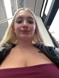 Milkyy_wway stripchat stream image