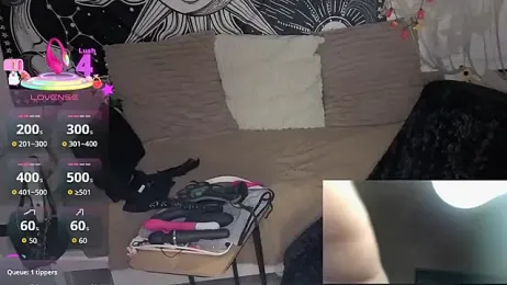 LisandreLaVenale stripchat stream image