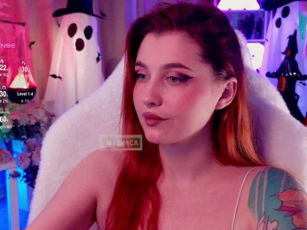 HoneyCherry bongacams stream image