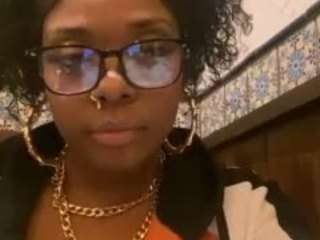 siennadivyne camsoda stream image