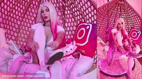 dana_more stripchat stream image