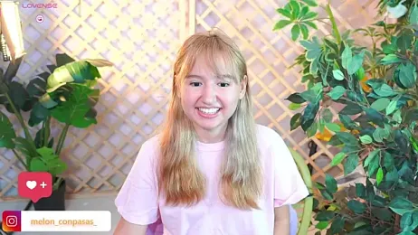 Pinkie_Princes stripchat stream image