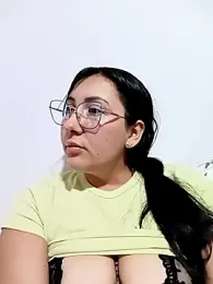 You-kitty2025 stripchat stream image