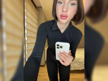 BabyDarii bongacams stream image