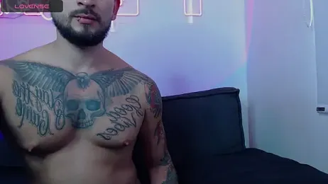 marco_allison01 stripchat stream image