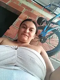 Horny-Mommy-Dirty stripchat stream image