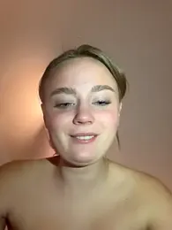 CherryEmmy stripchat stream image