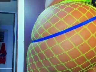 roxanasmiith camsoda stream image