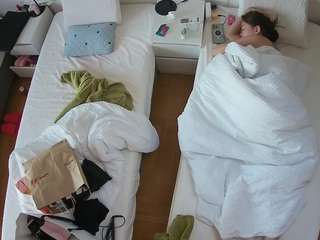 voyeurcam-julmodels-bed-5 camsoda stream image