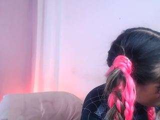 vaiolet-rose camsoda stream image