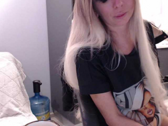 blondalina bongacams stream image