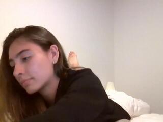 Alma Queen flirt4free stream image