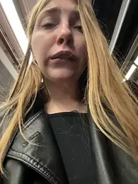 Sunny___Bunny stripchat stream image