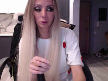 blondalina bongacams stream image