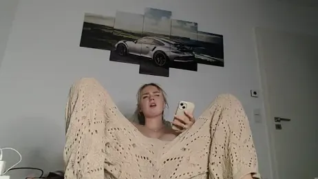 CherryEmmy stripchat stream image