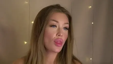 AnnyBangs stripchat stream image