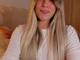 Amy Blondes flirt4free stream image, 05.11.2025 22:30