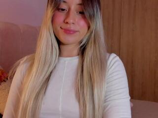 Amy Blondes flirt4free stream image, 05.11.2025 22:30