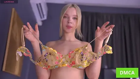 TastyTiffy stripchat stream image