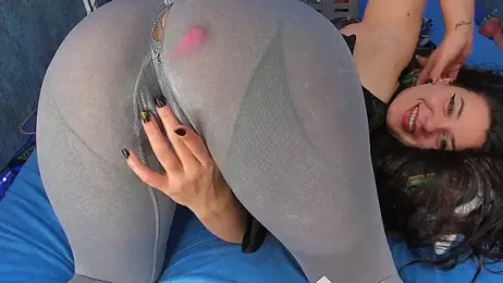 RedAssHottie stripchat stream image