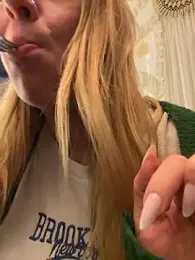 Sweet___Emily stripchat stream image