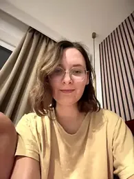 The_Snowwhitee stripchat stream image