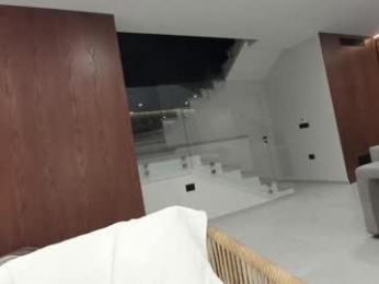 ehotlovea chaturbate stream image