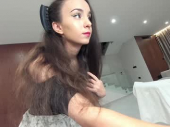 ehotlovea chaturbate stream image