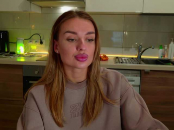 Tatachka1 bongacams stream image