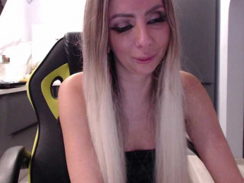 blondalina bongacams stream image