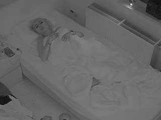 voyeurcam-julmodels-bed-7 camsoda stream image