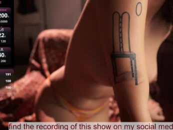 venus_in_jeans chaturbate stream image