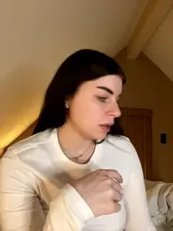 EllyNora stripchat stream image