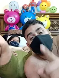 IND_COUPLE1 stripchat stream image, 24.02.2025 15:40