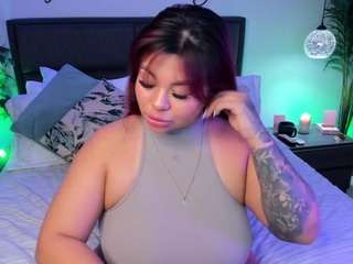 mollywhite camsoda stream image