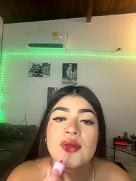 royalgirls_x stripchat stream image