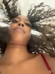 mismialove stripchat stream image