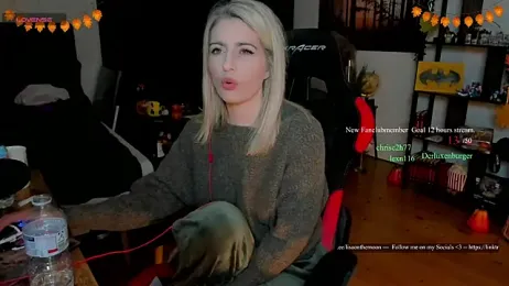 Lisaonthemoon stripchat stream image, 22.11.2025 19:20