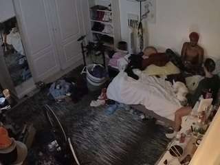 voyeurcam-hornyhostel-02 camsoda stream image