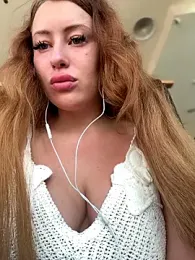 AndreaMood stripchat stream image