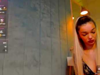 sassyt33n chaturbate stream image