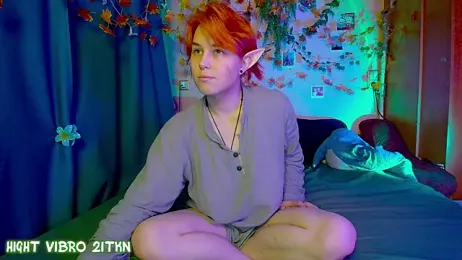 TrickyKitsune stripchat stream image