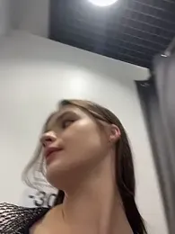 KittyQueeny stripchat stream image