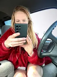 GoldenFlameGoddess stripchat stream image