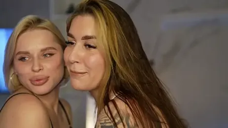 VikiDemini stripchat stream image