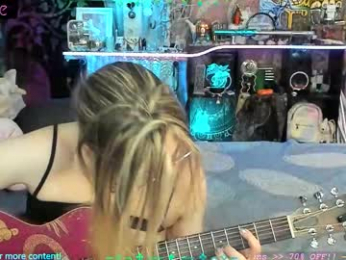 xaevynne chaturbate stream image