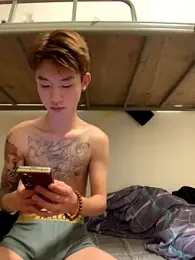 KK-cuteboy stripchat stream image